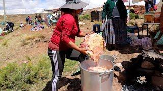 FERIA gastronómica de la HUATIA de CHANCHO a la PIEDRA, San Pedro de Totora, Oruro Bolivia