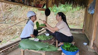 Kind Engineer and Single Mother: Together we make sticky rice with ginger leaves,a national delicacy