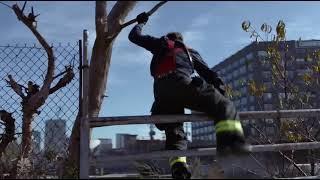 Chicago fire 9x2 Casey jumps out to save Brett