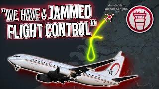 FLAP DISAGREE! Jammed Flight Controls Force Diversion [ATC audio]