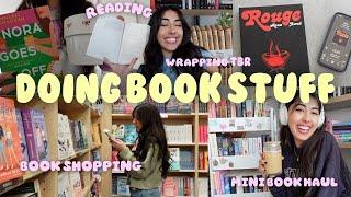 doing book stuffreading, book shopping, mini book haul, wrapping tbr books and more!!