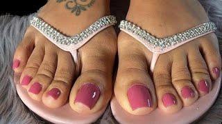 charming  and adorable collection of feet  toe nails polish design ideas for ladies