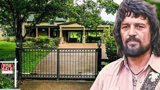 Waylon Jennings' Abandoned House, 4 Wives, 6 Children, TRAGIC DEATH & Net Worth Left Behind