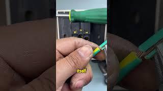 If you connect the wire to the socket like this, it won't be secure.
