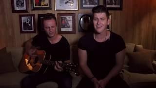Austin Burke – Whole Lot in Love (Acoustic) – Backstage