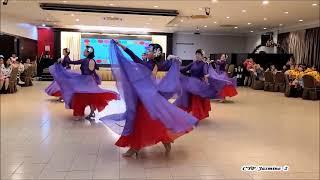 Performance  (In Love Again) - by Bee Ling & Students