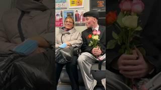 Incredible kiss on the subway - PRANK