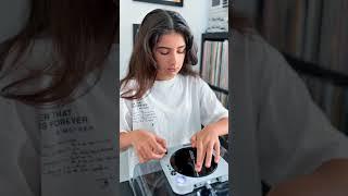 Scratching on WOW MACHINE prototype ️  #djmichelle #scratchdj