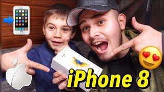 FAN SCHENKT MIR DAS iPHONE 8 !!! 