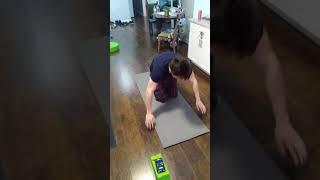 Lucas Stowe Kicking pushups 100 in 2 minutes