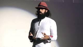Let's give a middle finger to toxic beauty standards | Waleed Shah | TEDxAlQuoz