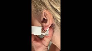 Watch me pierce my thirds with the Kiseer ear piercing gun.