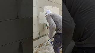 Нанесение минеральной декоративной штукатурки на голый газобетон без грунтовки. Нарушаем технологию