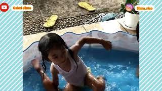 Berenang di teras Rumah bareng silma dan shakeil