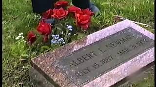 Carolyn Doebler & Marion Bannister Cemetery Visit