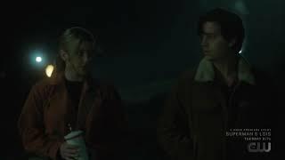 Riverdale 5x5 - Betty and Jughead reunite in Riverdale