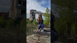 ТАППИНГ НА ЗАБРОШКЕ АСМР #асмр #asmr #shorts #заброшка