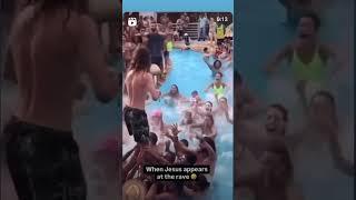 Jesus at rave #dj #jesus #rave #ravemusic #raver #spirituality #music#shortsfeed #shorts #funny