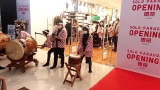 Bedug Jepang  Taiko Tandai Pembukaan UNIQLO Solo