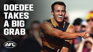 Tom Doedee takes a big grab | AFL