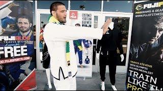 How a BJJ Gi Should Fit - Travis Stevens