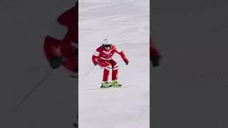 Dynamic Carving turns - Pro skier Patrick Bätz ️