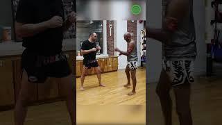 Muay Thai Fast Kicks - Training with Ajarn Phil Nurse