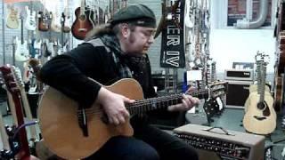 Александр Александров в магазине МузТорг-Маэстро (3)