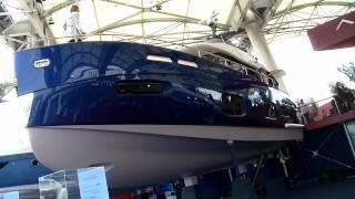 Azimut Yachts: Genova boat show 2010 ITA - Official Video