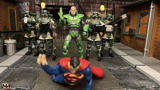 McFarlane Warhammer Kasrkin LexCorp Lex Luthor Soldier Superman DC Multiverse Action Figure Review