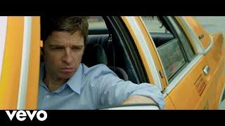 Noel Gallagher's High Flying Birds - Everybody's On The Run (Official Video)