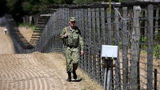 ️ Польские силовики снова пытались вытеснить беженцев в Беларусь. #польша #граница #беженцы