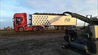 Loading and transporting potatoes | Manitou | Fendt | aardappels laden