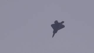 F-22 RAPTOR - 360° FLAT TURN