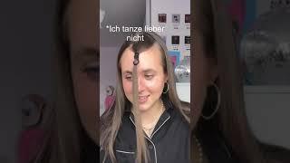 NOCH NIE OFFENE HAARE