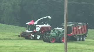 Rostselmash RSM F 2650 and Fendt 930 Vario TMS