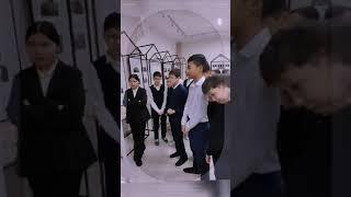 Мектеп мұражайына саяхат. 8а сыныбы