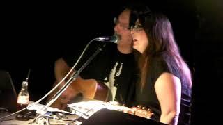 15 songs with the same 4 chords (Live in Brussels)