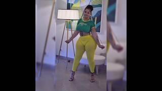 Königin Viv| Gebogene Modelle | Kurvige Modelle | Curvy Model Plus Size Lebensstil