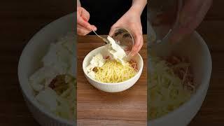 I taught all my friends how to make the fastest puff pastry appetizer!