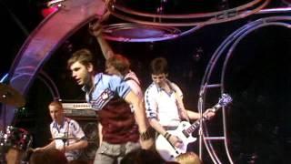 I'm Forever Blowing Bubbles (Top Of The Pops 22nd May 1980)