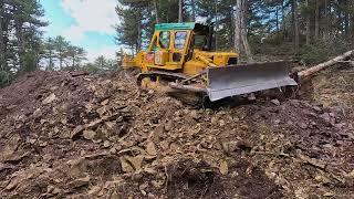 How Caterpillar D7g Bulldozer Makes Forest Road ? #caterpillar #bulldozer