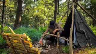 2 Tage Solo-Bushcraft-Camping, handgefertigter Campingkocher, Zelt aus Segeltuch