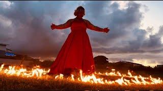 Robyn Akari - AUA LAH (Official Music Video)