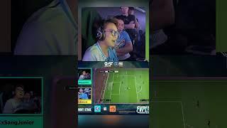 LeeHariii celebrates as Khoile escapes Pen | SGLX VS HND #fconline #leehariii #leehariiishorts