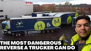 You Won't Believe How Risky it is - How to Reverse a HGV Truck in Between Trailers