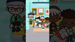 The child is reading a book to his friends#pazuworld