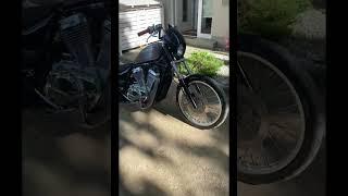 Suzuki Intruder VS800 Bobber or Chopper?!