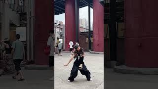 迟到的阿龙 #thunder  #seventen #心儿妹妹爱跳舞 #炸街 #抖音潮流舞蹈地图