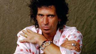 Rolling Stone Keith Richards Explains Why He Wears The Skull Ring & Handcuff Bracelet